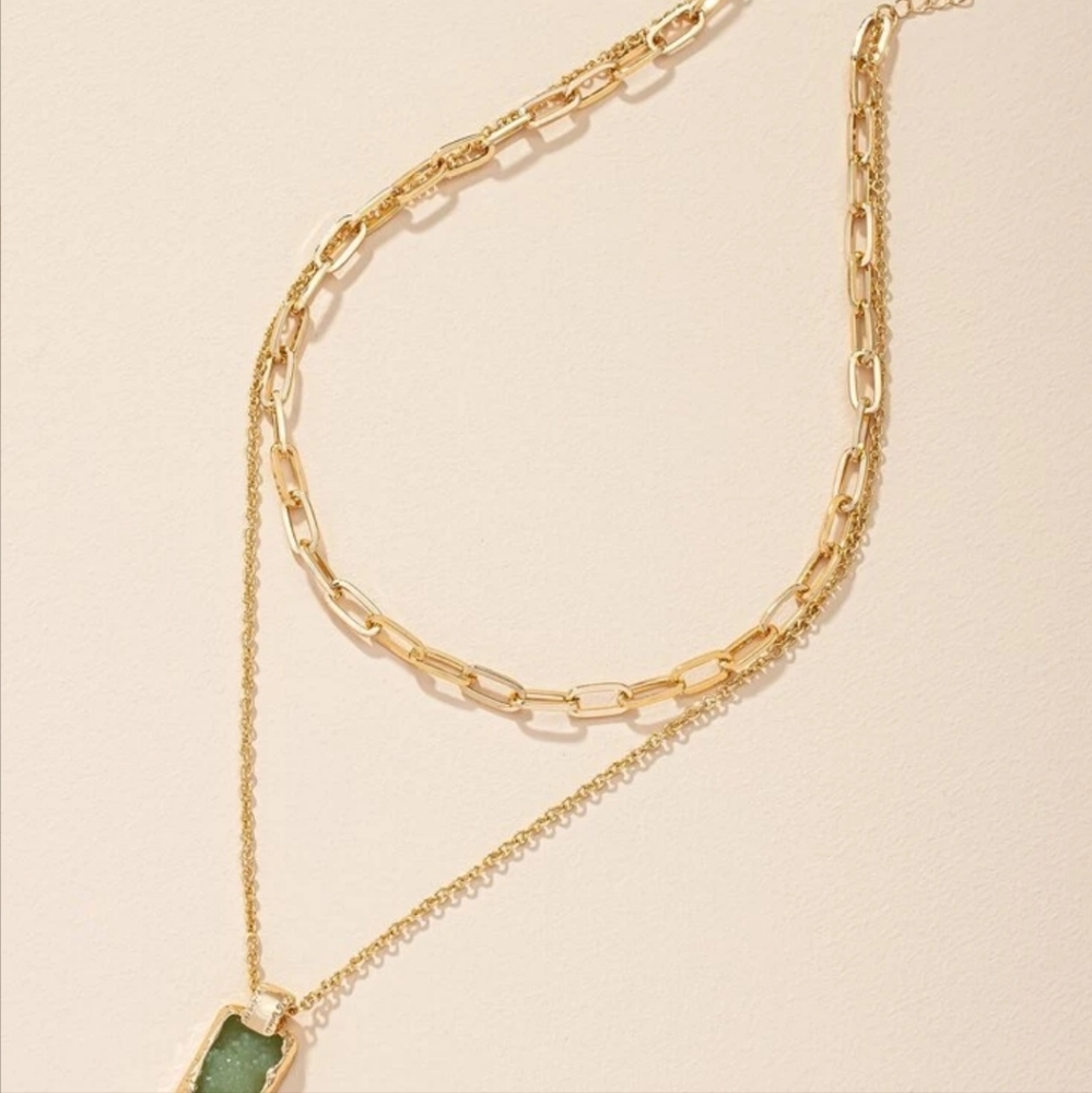 💚💚NEW💚💚GORGEOUS!! Layered Double Chain Necklace in GOLD 💚💚 - Picture 2 of 14